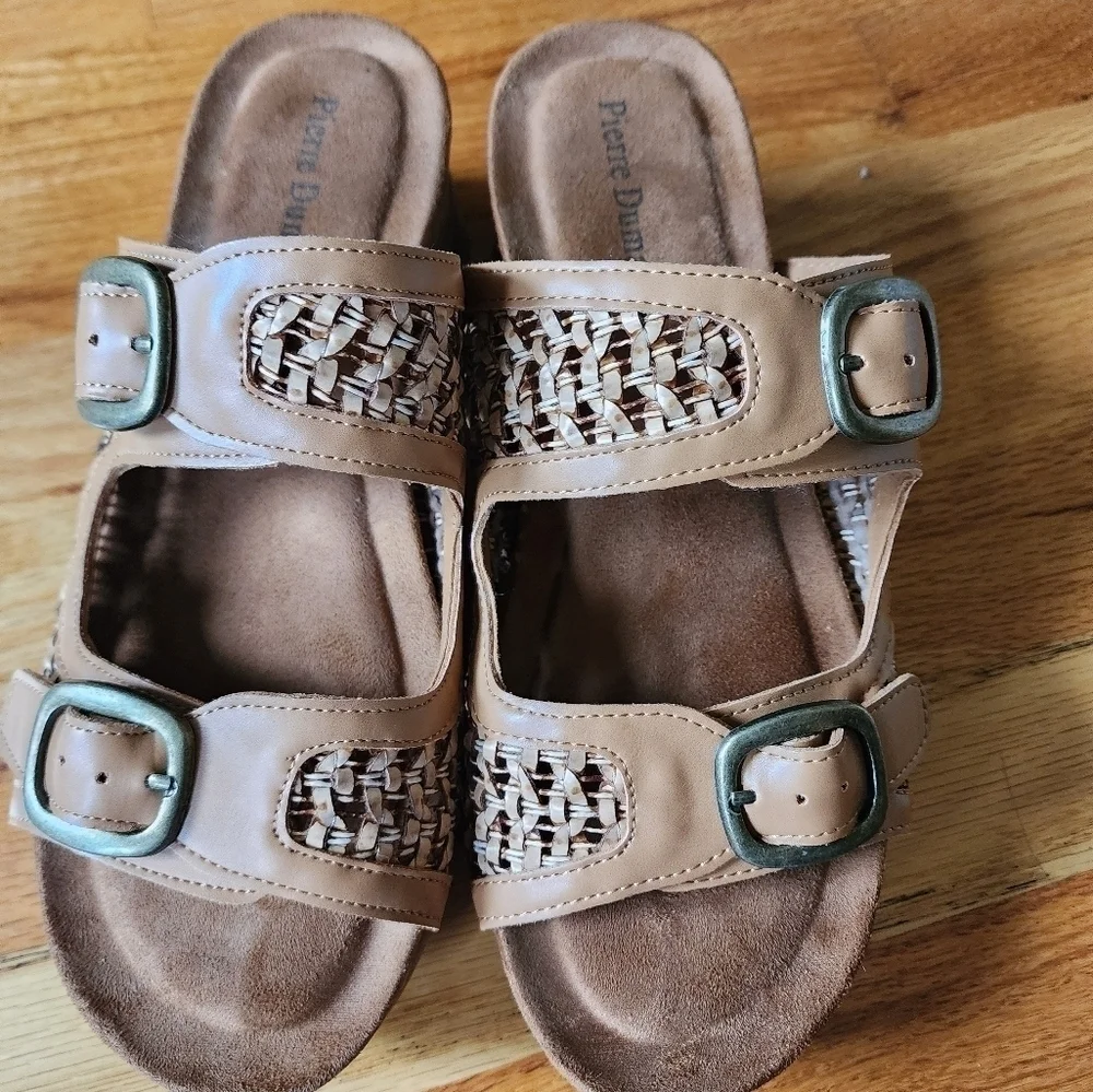 Pierre Dumas slip on cork straw sandals Size 8.5